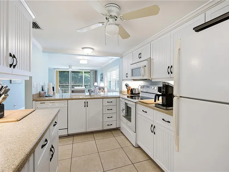 1083 Forest Lakes Dr #209 — Photo 14