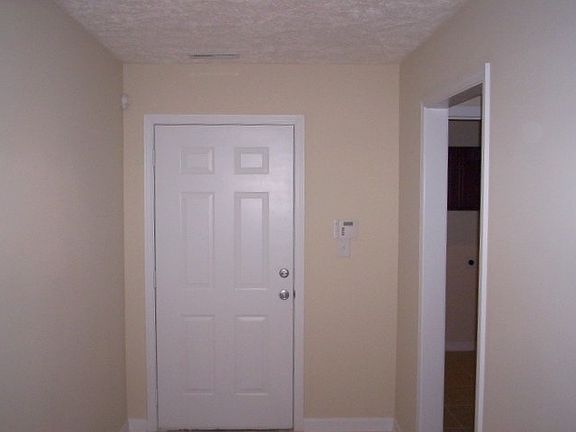 3rd image of 1515 Drakestone Ct Unit 5