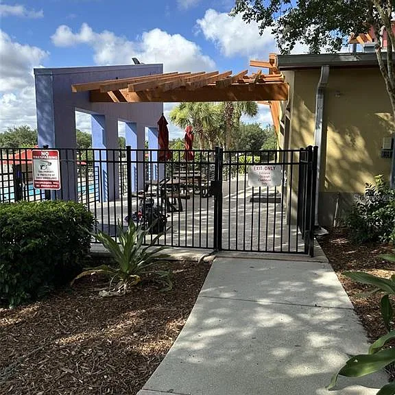 4500 SW 52nd Cir #105 — Photo 35