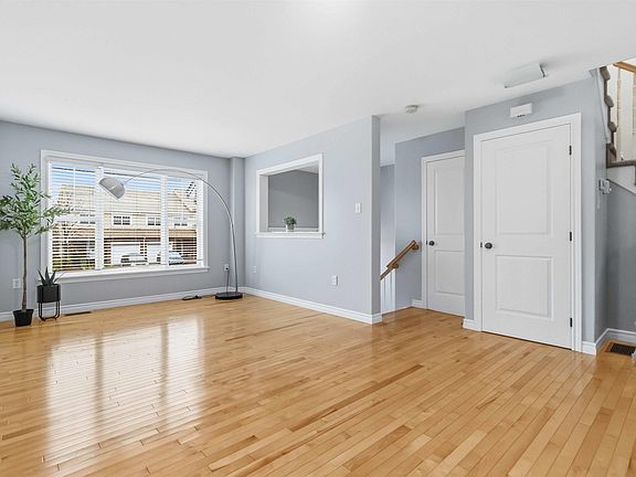5th image of 27 Collingwood Ct