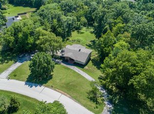 1101 W Covered Bridge Rd #R, Columbia, MO 65203