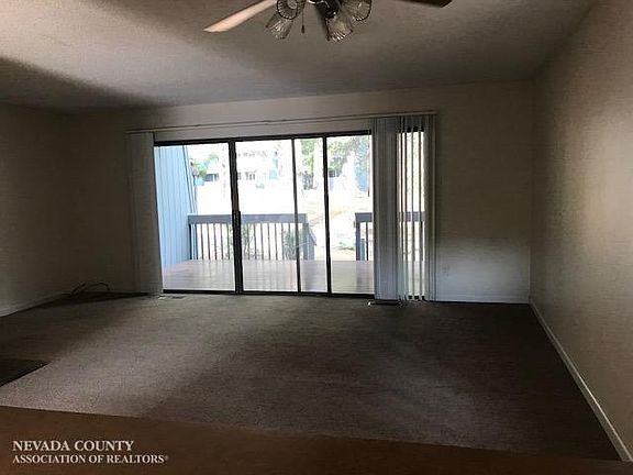 5th image of 15447 Kingsbury Cir