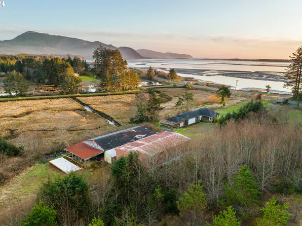 3655 Whiskey Creek Rd, Tillamook, OR 97141