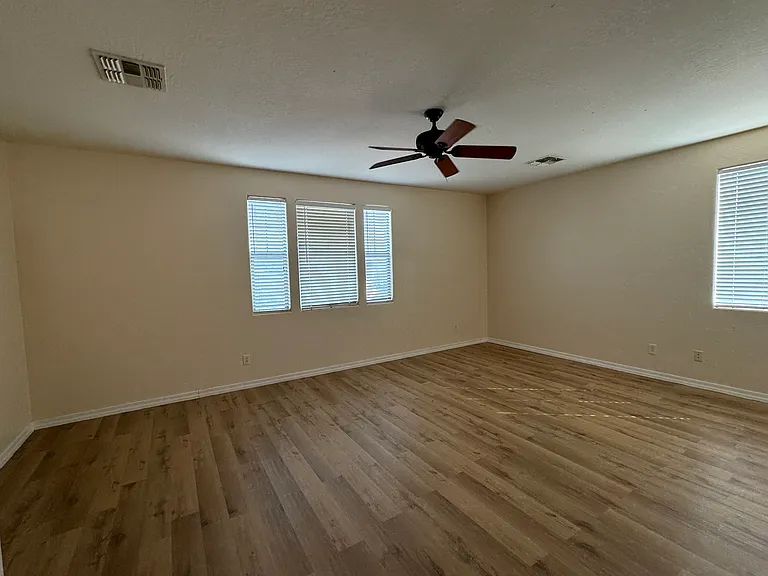 4524 W Rushmore Dr — Photo 21