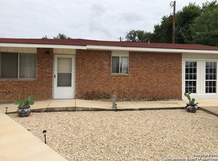 104 Post Oak Cir, Comfort, TX 78013