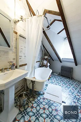 Rented by Bond New York | media 24
