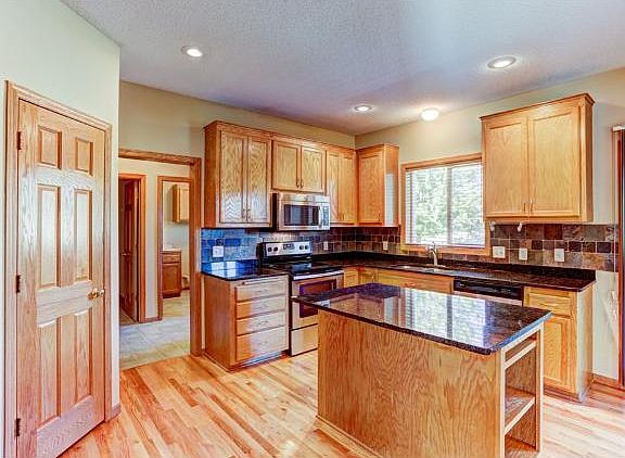 2nd image of 2835 Eagle Valley Cir