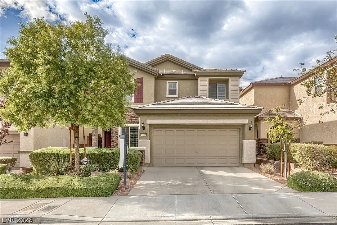 4 bed, 2.5 bath, 1865 sqft, $2,295 — Photo 1