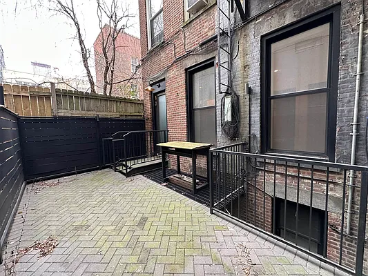 Rented by Avenues Real Estate | media 23