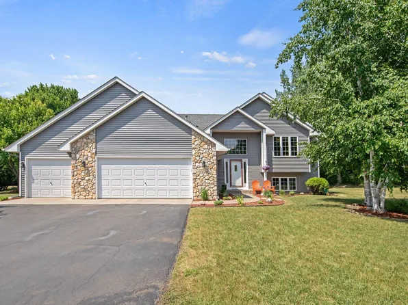 1126 Woods Creek Dr, Delano, MN 55328