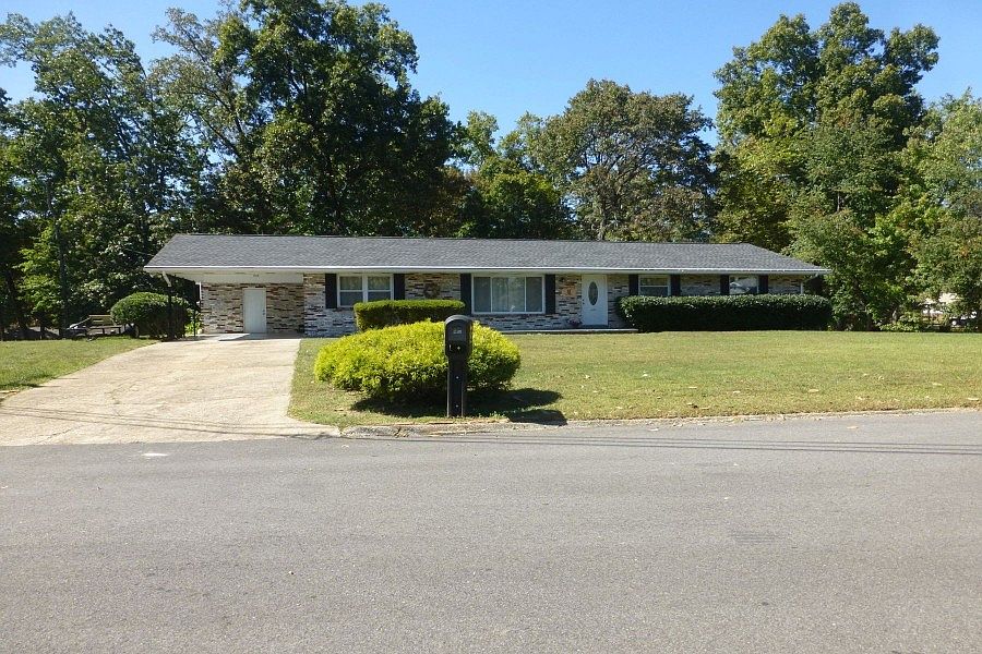 1st image of 2311 Monterey Ln