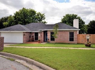 7753 Crossbow Ct, Watauga, TX 76148