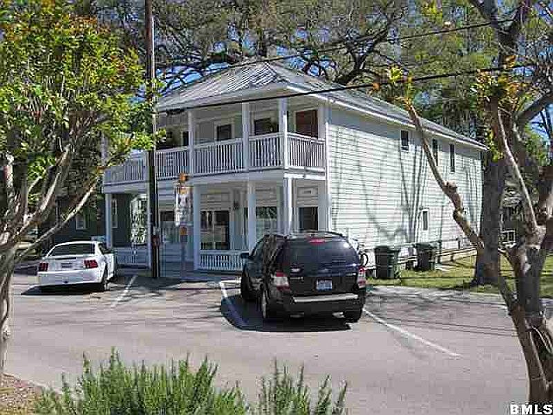 1st image of 1110 Paris Ave