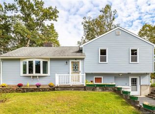 45 Sylvan Valley Rd, Meriden, CT 06451