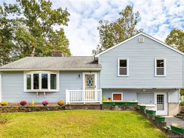 45 Sylvan Valley Road, Meriden, CT 06451