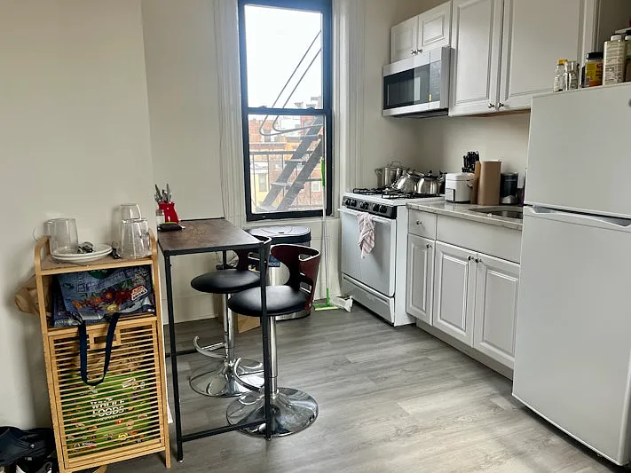 219 Park Ave #12 — Photo 4