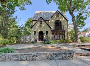 103 Alfred Stone Rd, Pawtucket, RI 02860