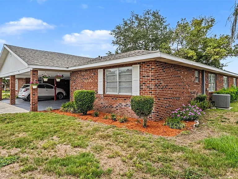 501 Villa Vista Blvd — Photo 2