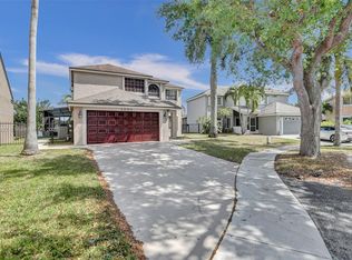 1301 SW 87th Way, Pembroke Pines, FL 33025