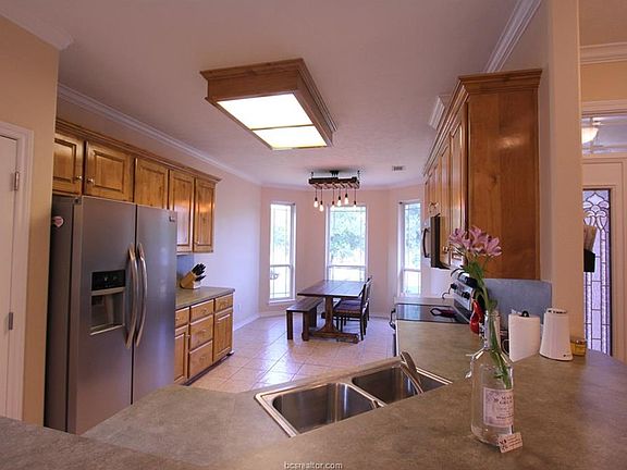 2nd image of 2314 Kendal Green Cir