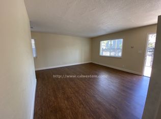 555 S 8th St APT 1, San Jose, CA 95112