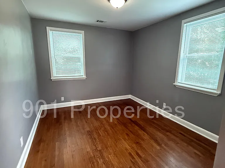 1096 McEvers Rd — Photo 11