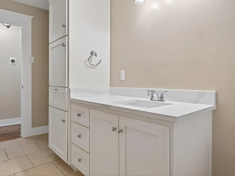 735 Cherico St — Photo 20
