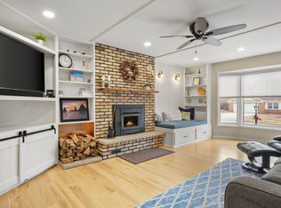 310 Yosemite Trl, Madison, WI 53705