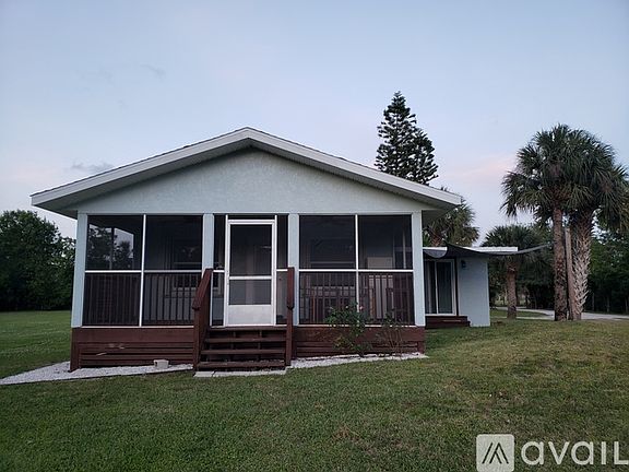 3rd image of 868 Bay Dr