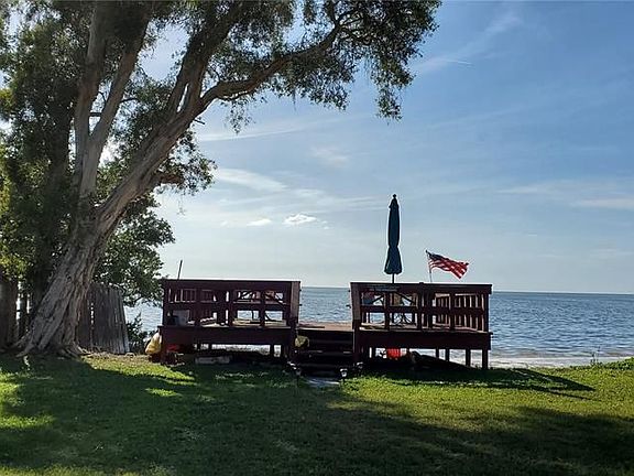 5th image of 406 Tarpon Poin #406