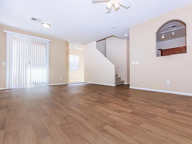 Suncrest Townhomes — Photo 20