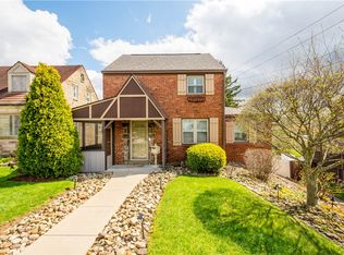 810 Irwin Dr, Pittsburgh, PA