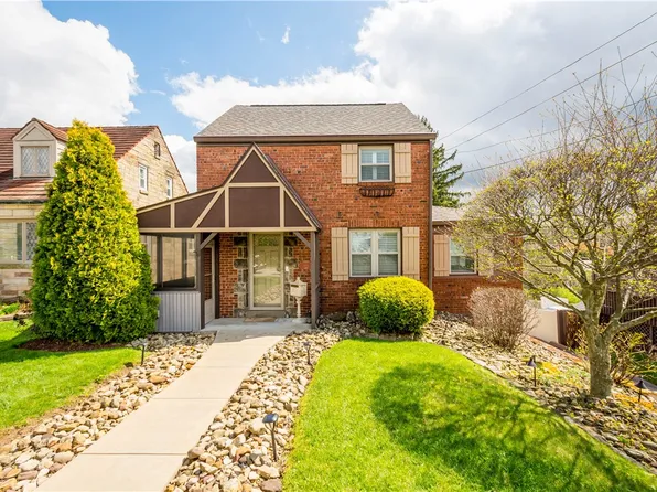 810 Irwin Dr, Pittsburgh, PA 15236