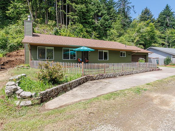 2nd image of 2535 NE Big Creek Rd