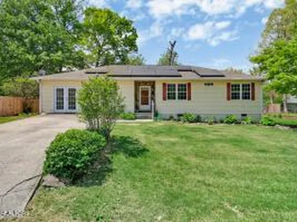 15 Rena Cir, Crossville, TN 38572