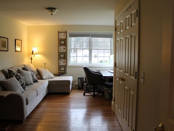5th image of 178 Oak Hollow Rd