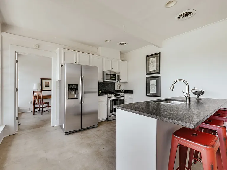 190 Lakewood Dr — Photo 8