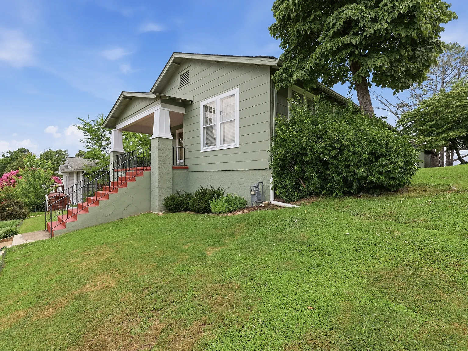 2 bed, 1300 sqft, $2,000 — Photo 3