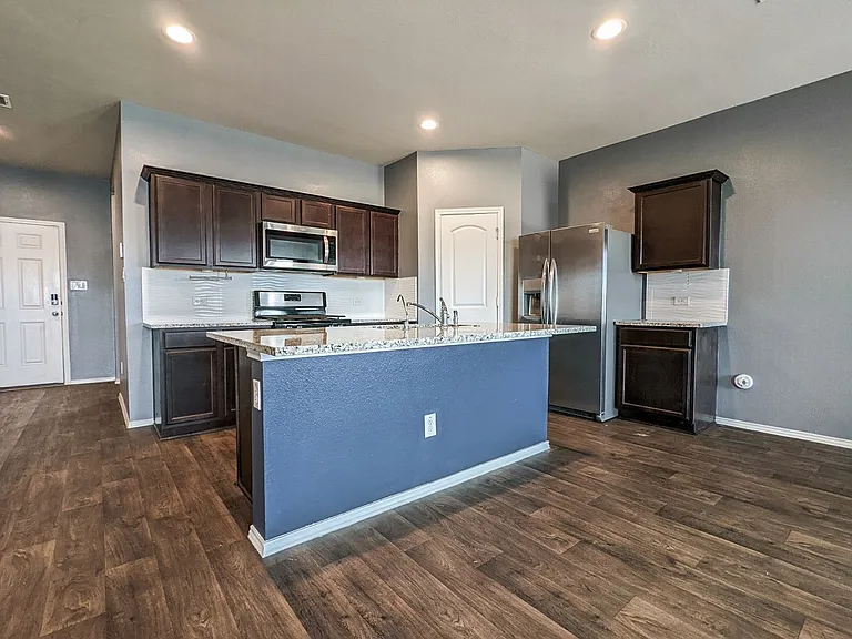 14541 Montclair Way — Photo 12