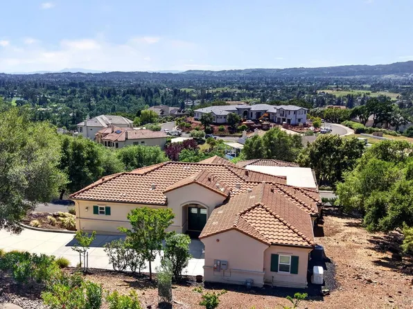 111 Stone Mountain Circle, Napa, CA 94558