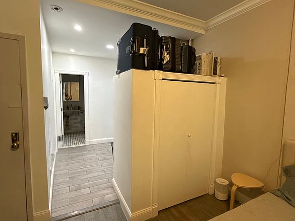 3rd image of 307 E 93rd St APT 2FE