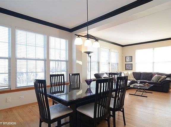 3rd image of 530 W Crooked Stick Ct