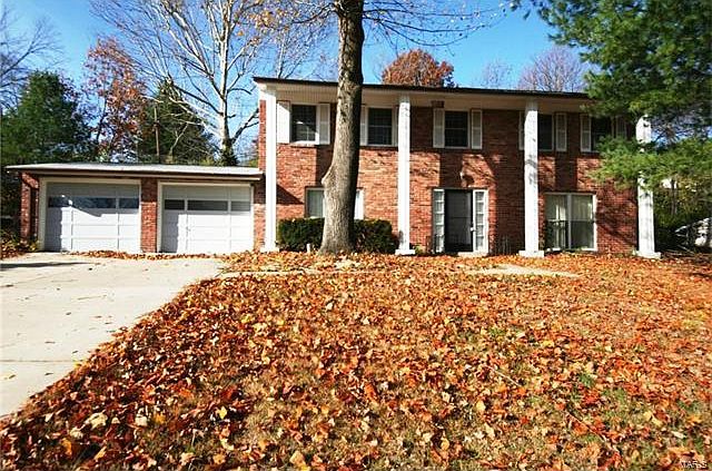 6913 Birdie Ln, Saint Louis, MO 63129 | Zillow