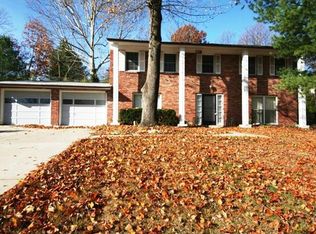 6913 Birdie Ln, Saint Louis, MO