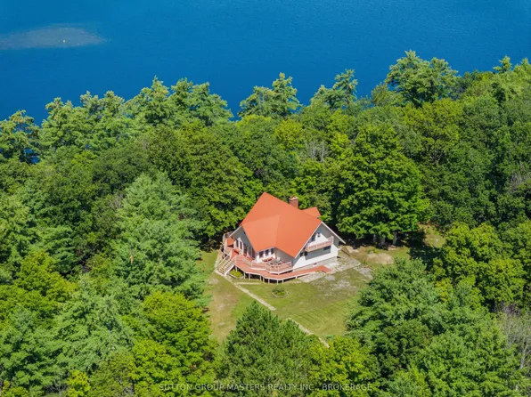 3659 Moore Farm Ln, South Frontenac, ON K0H 1W0