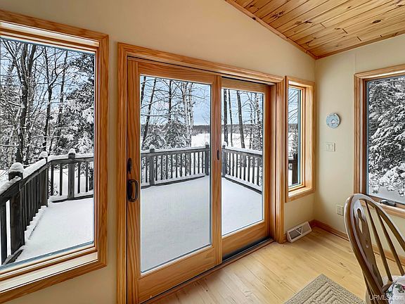 4th image of 119 Maggie Point Rd