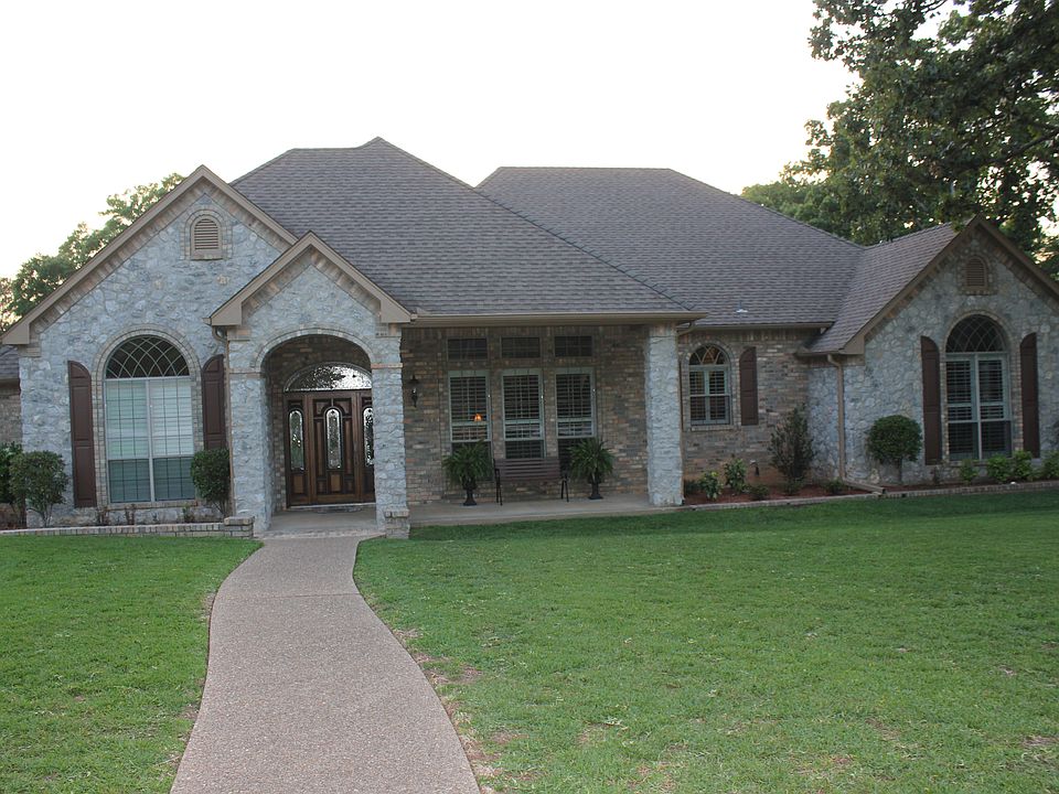 1st image of 8207 Robert E Lee Dr