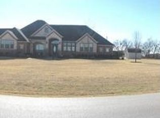 5411 Country South Ln, Midlothian, TX 76065