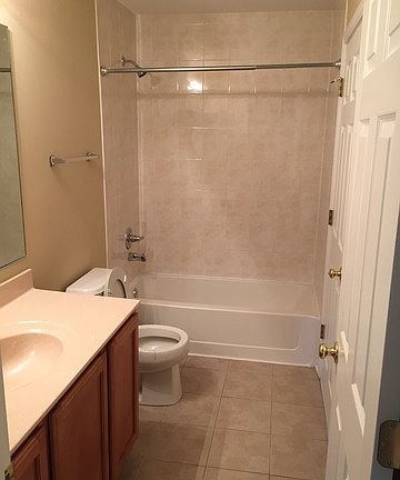 5th image of 1817 N Crenshaw Cir
