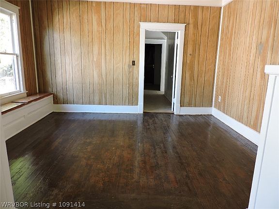 5th image of 2105 N K St